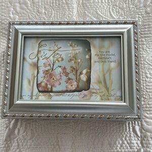 Musical “Sister” Box